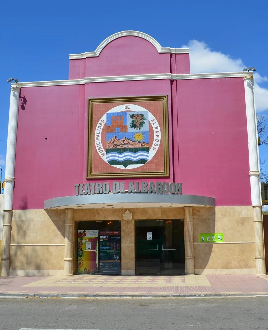 Complejo Cultural Cine Teatro Albardón