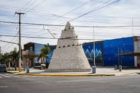 Monumento Al Cruce De Los Andes